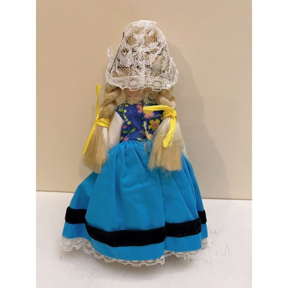 Dolls Of All Nations Toys Lot Of 2 Vintage Dolls Of All Nations